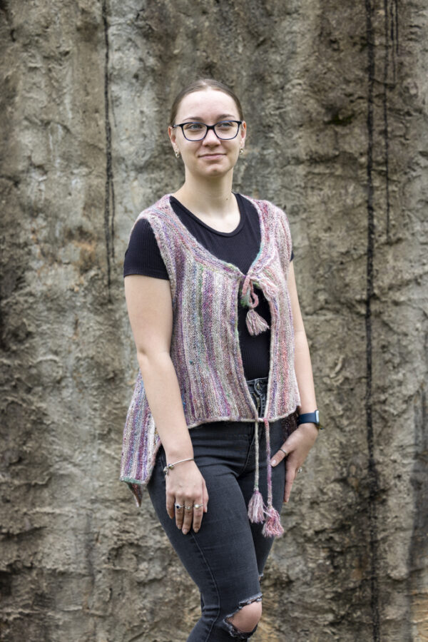 KH464 vest handspun knitted Size m/l