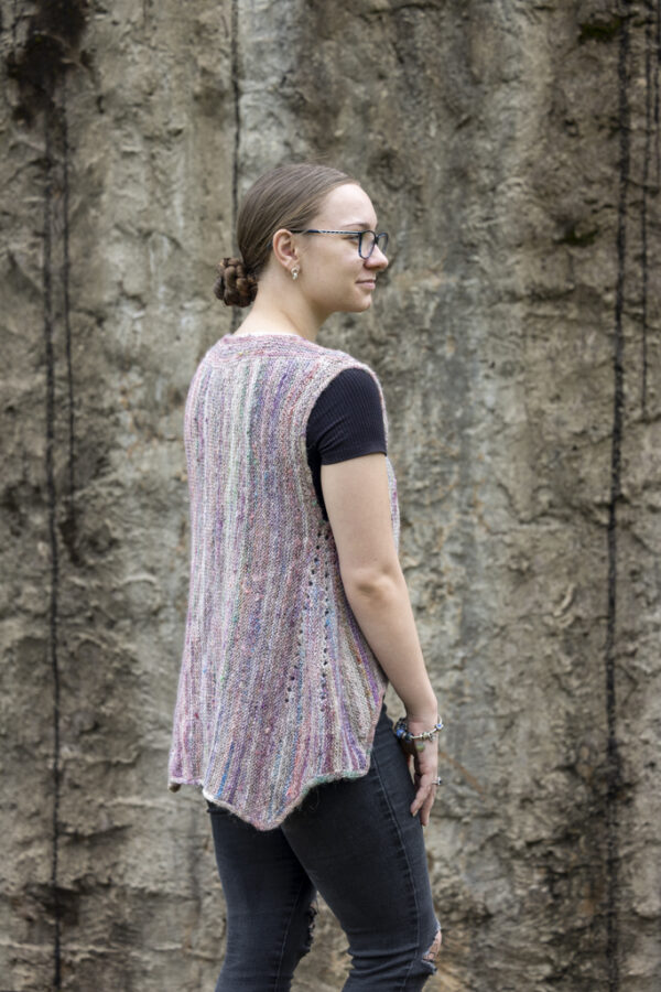 KH464 vest handspun knitted Size m/l - Image 3